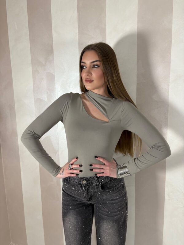 BODY CUT OUT - immagine 4